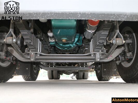 شاحنة هوو الجديدة 8x4 380HP للبيع في نيجيريا