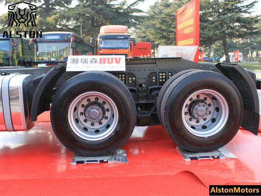 شاحنة جرار / رأس مقطورة Sinotruk HOWO 340HP 6×4 جديدة للبيع في نيجيريا - أداء عالي وتكلفة منخفضة