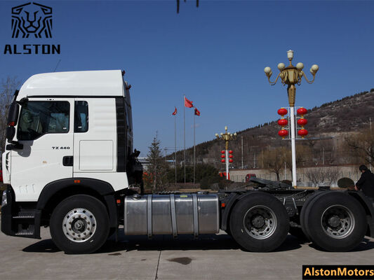 HOWO TX 440HP 6x4 رأس الجرار للبيع تنزانيا.