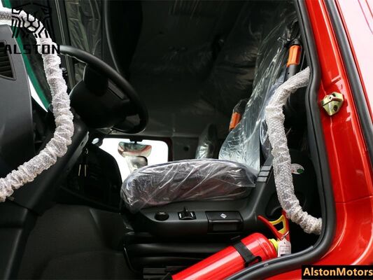 شاحنة شحن حديدية 8x4 من طراز HOWO T7H